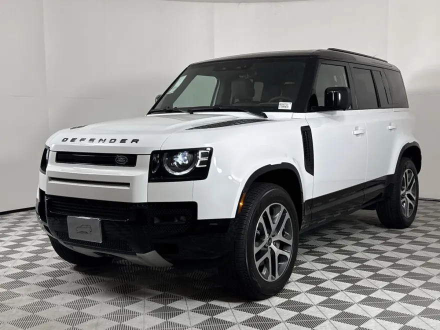 2025 Land Rover Defender 110 X-Dynamic SE photo 1