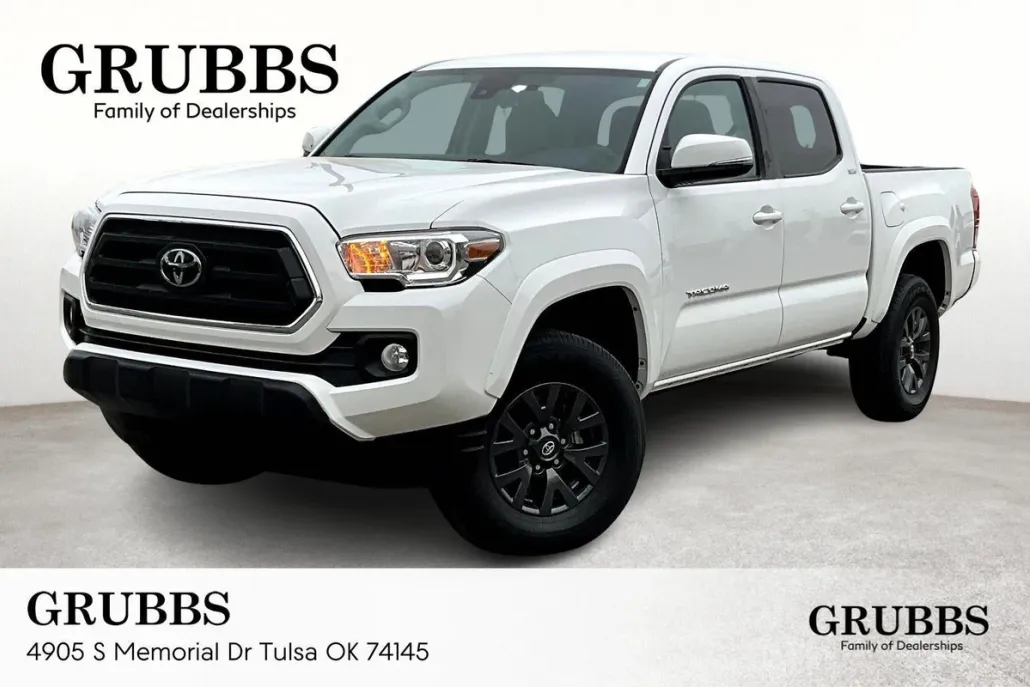 2023 Toyota Tacoma TRD Off-Road V6 photo 1