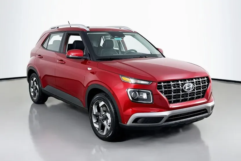 2026 Hyundai Venue SEL photo 1