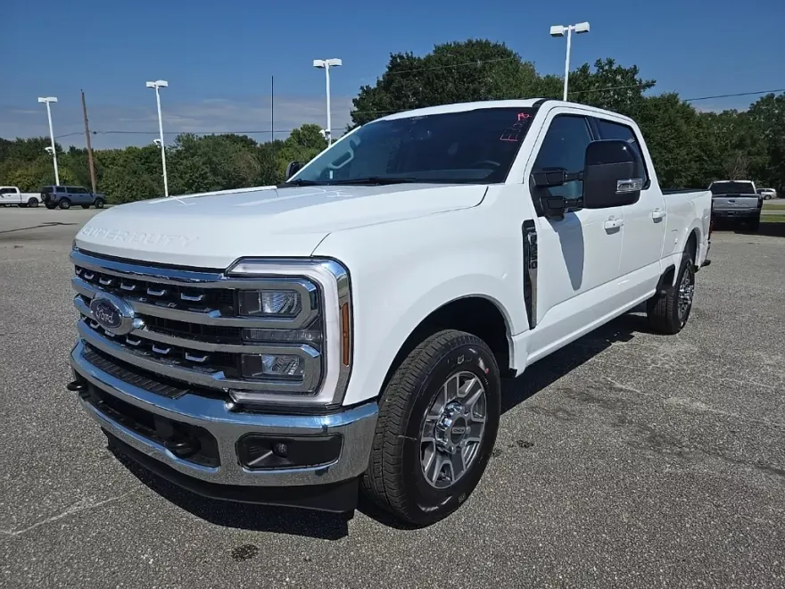 2026 Ford F-350 Lariat photo 1