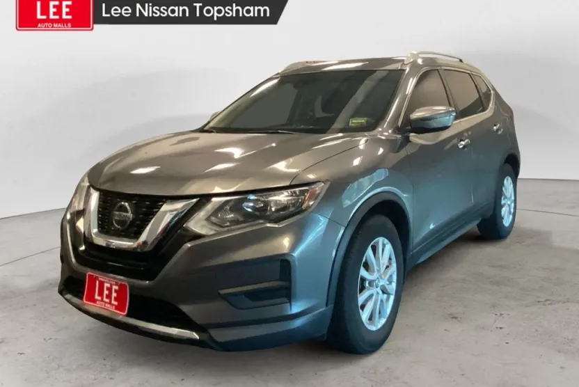 2019 Nissan Rogue SV photo 1