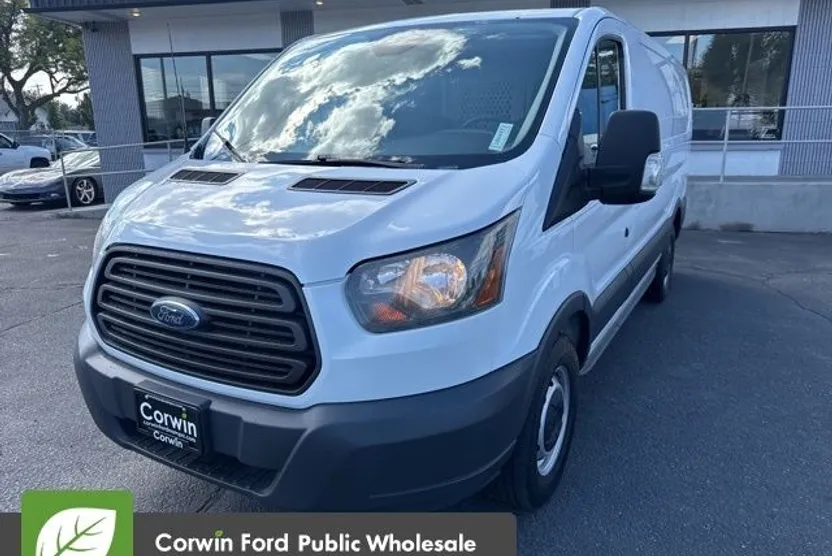 2017 Ford Transit photo 1