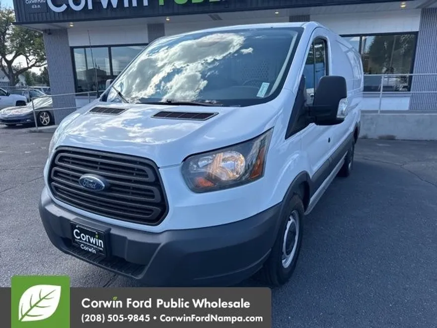 2017 Ford Transit photo 1