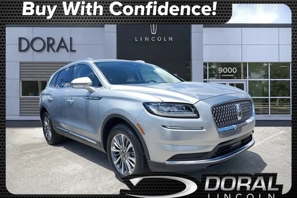 2023 Lincoln Nautilus Standard photo 1