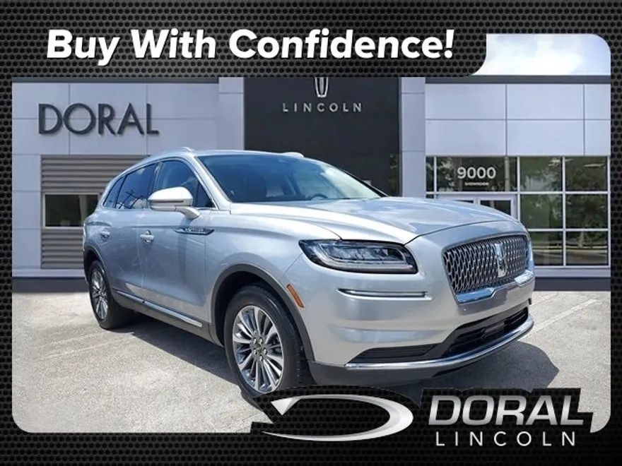 2023 Lincoln Nautilus Standard photo 1