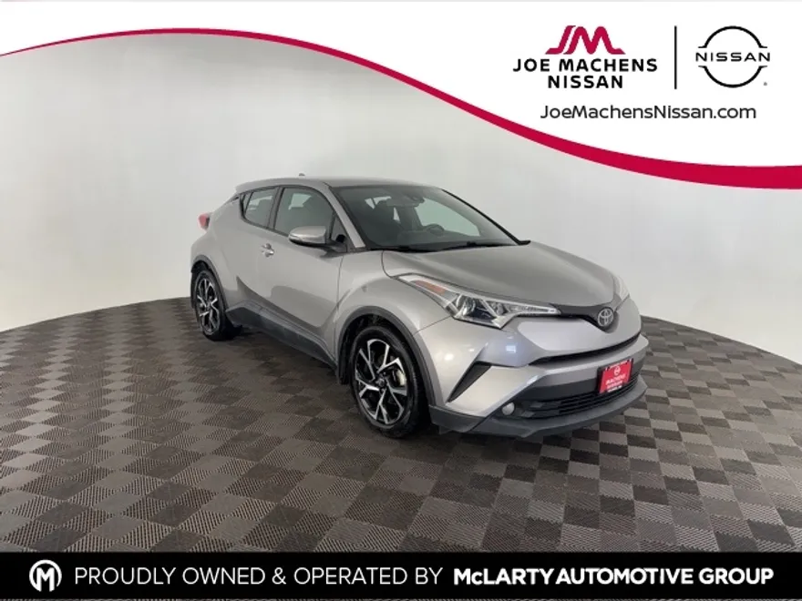 2018 Toyota C-HR XLE Premium photo 1