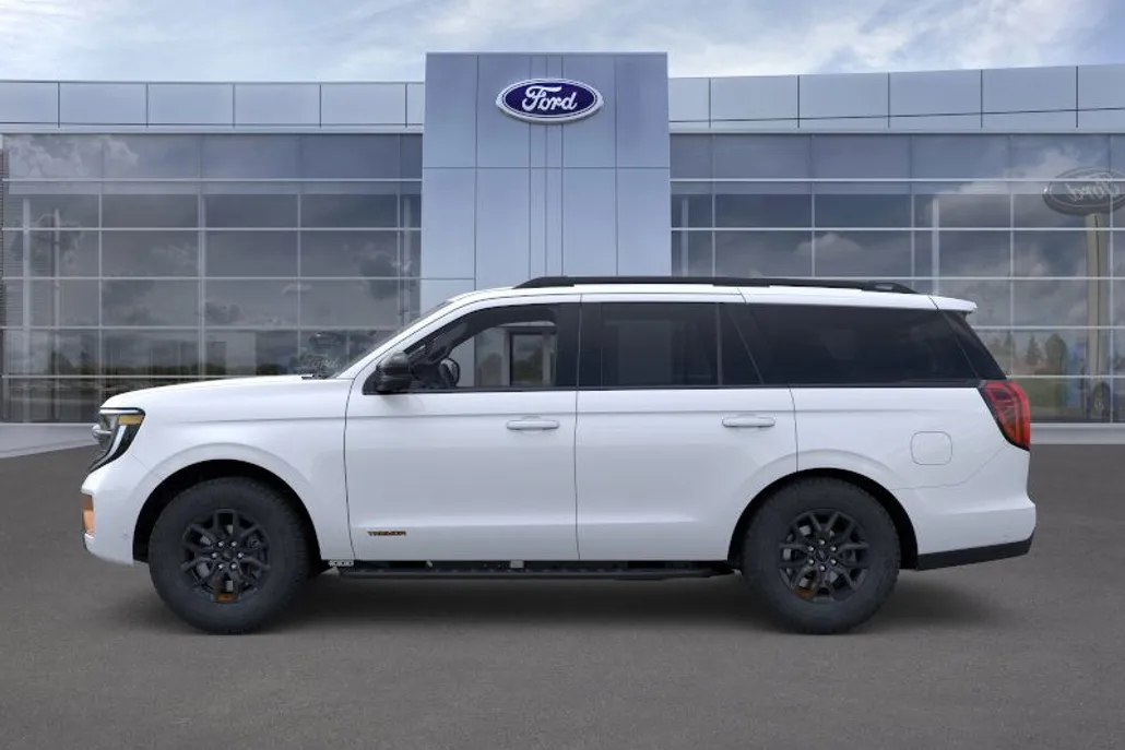 2025 Ford Expedition photo 1
