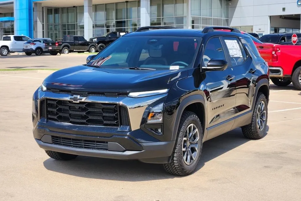 2026 Chevrolet Equinox ACTIV photo 1