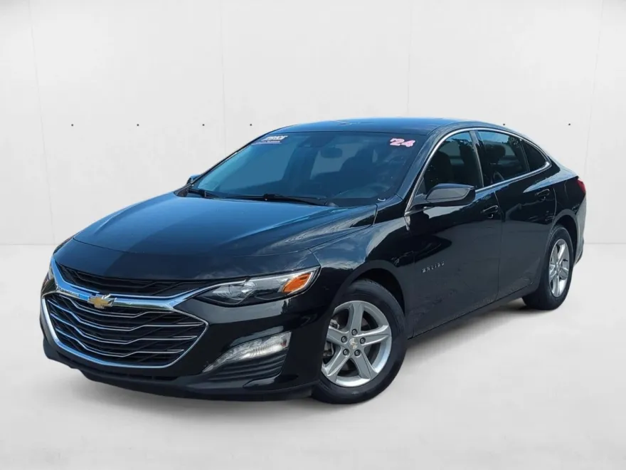 2024 Chevrolet Malibu 1LT photo 1