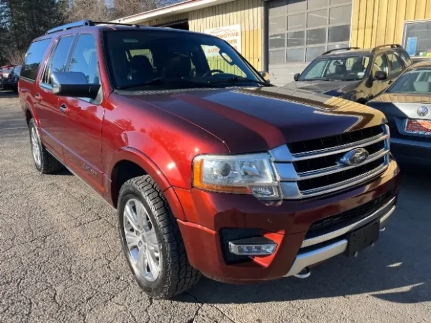 2016 Ford Expedition EL Platinum photo 1