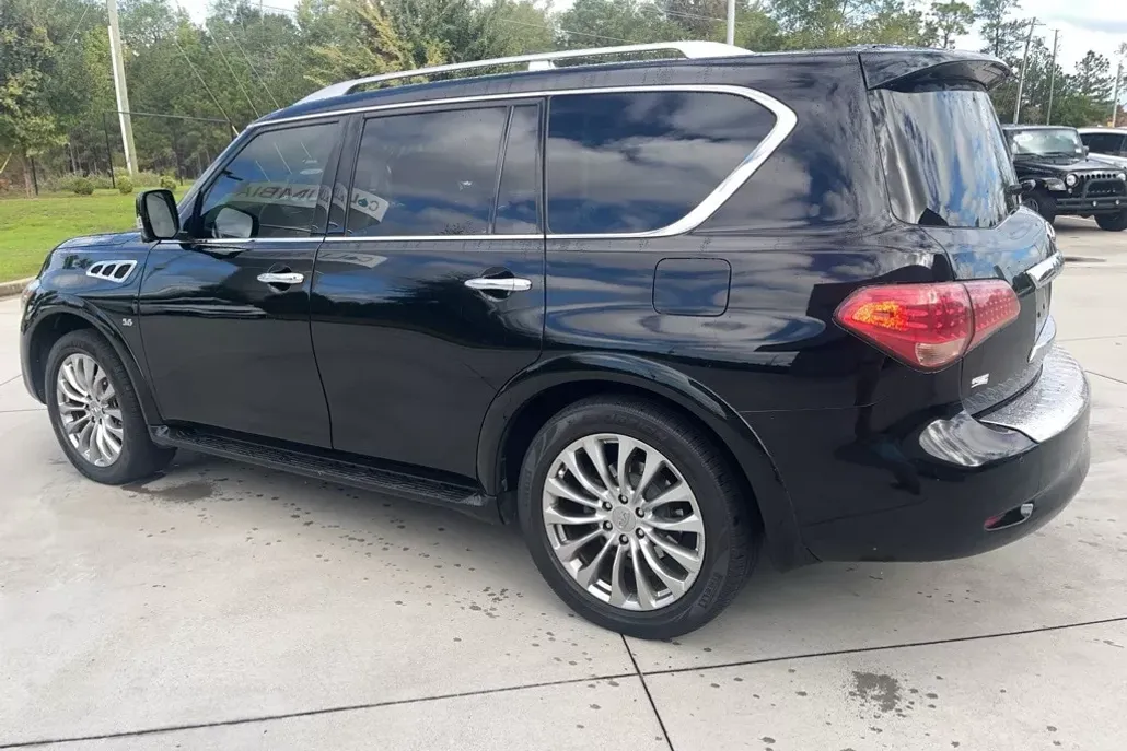 2017 Infiniti QX80 Base photo 1