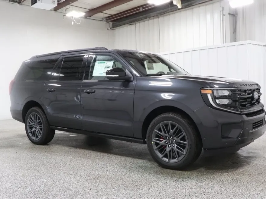 2025 Ford Expedition MAX Platinum photo 1