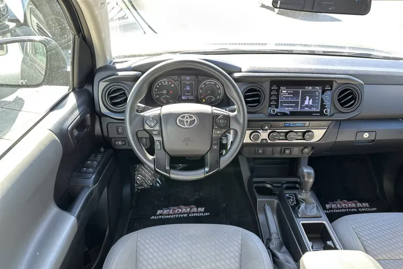 2023 Toyota Tacoma SR V6 photo 1