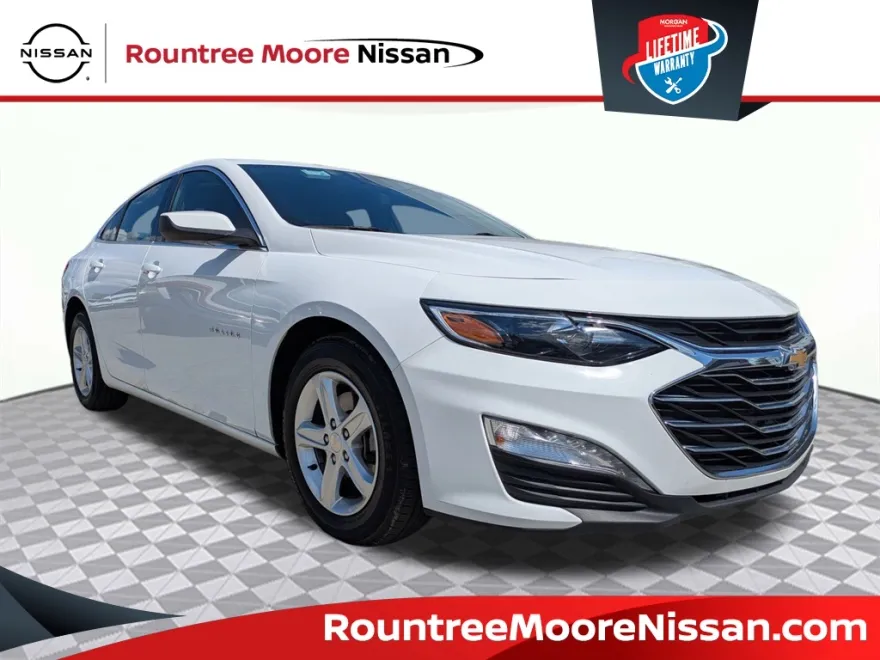 2024 Chevrolet Malibu 1LT photo 1