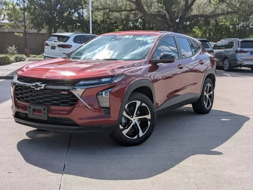 2025 Chevrolet Trax photo 1