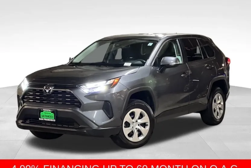 2023 Toyota RAV4 LE photo 1