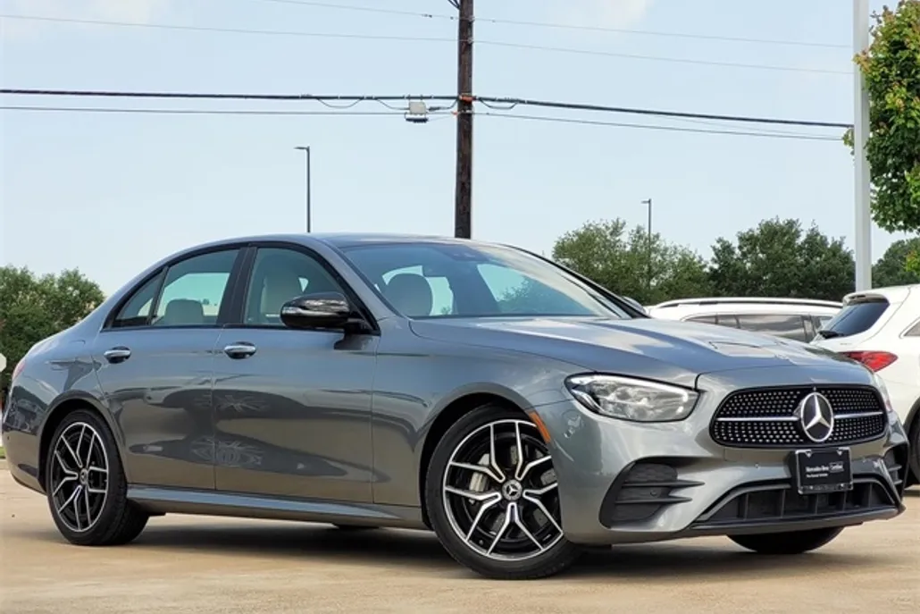2022 Mercedes Benz E 350 photo 1