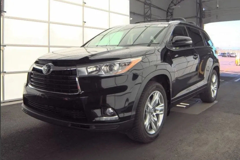 2016 Toyota Highlander Base Hybrid photo 1
