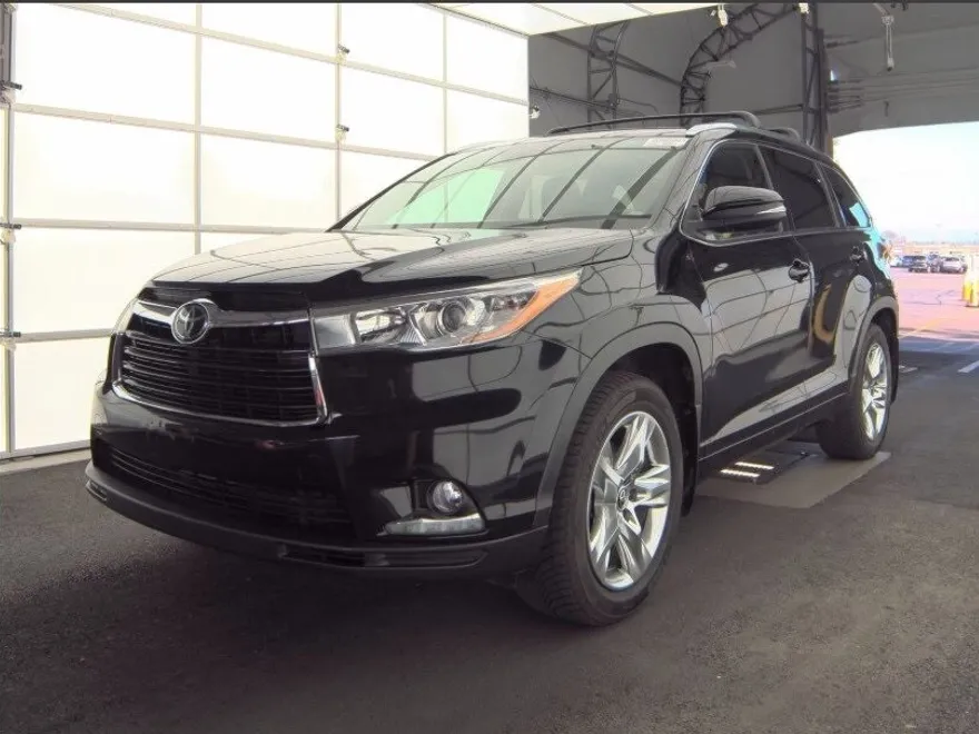 2016 Toyota Highlander Base Hybrid photo 1