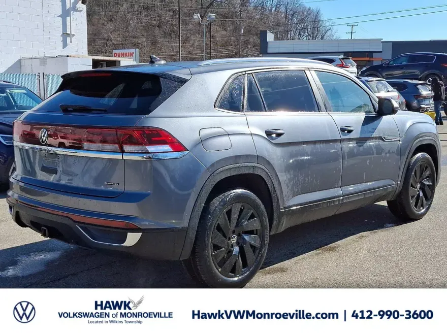 2025 Volkswagen Atlas Cross Sport SE Technology photo 1