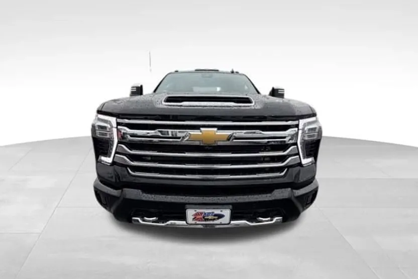 2024 Chevrolet Silverado 2500HD High Country photo 1