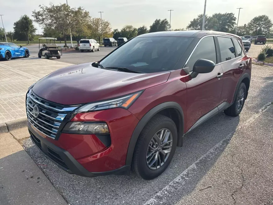 2024 Nissan Rogue S photo 1