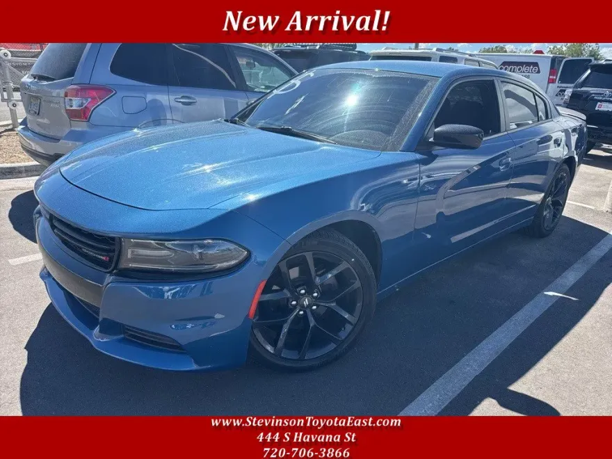 2021 Dodge Charger SXT photo 1