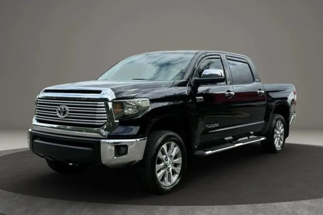2015 Toyota Tundra CrewMax Limited photo 1