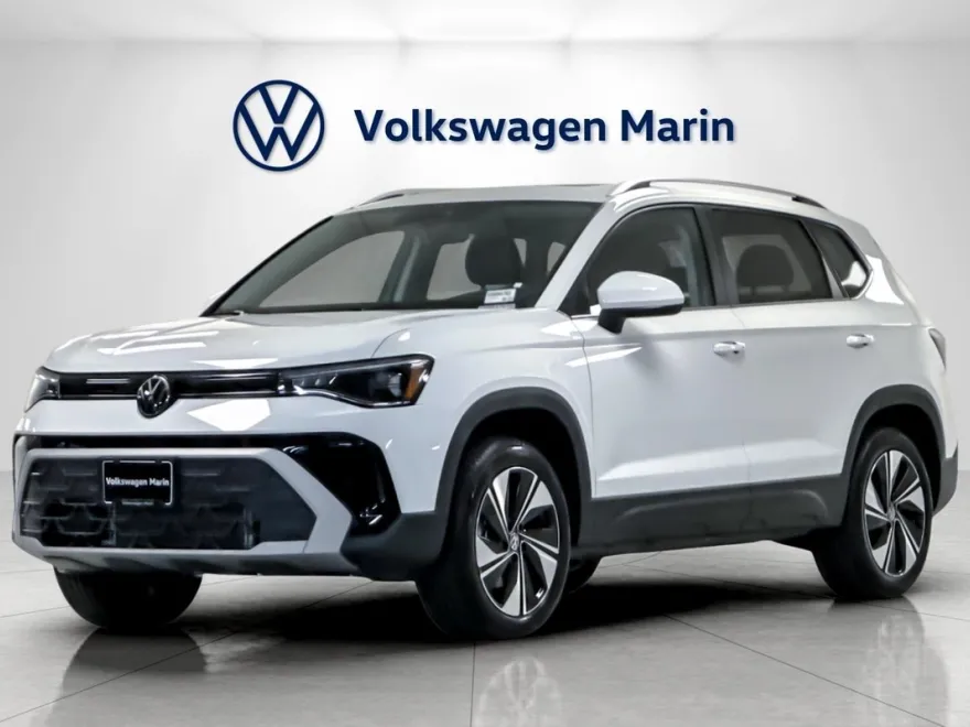 2025 Volkswagen Taos SE photo 1