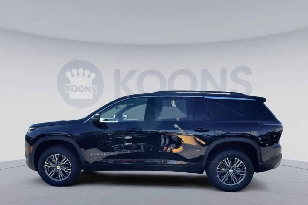 2026 Chevrolet Traverse photo 1