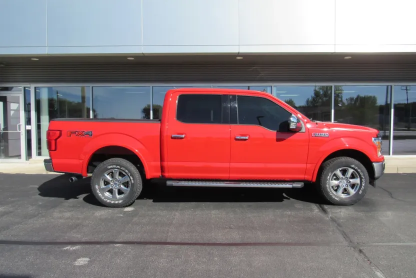 2019 Ford F-150 Lariat photo 1