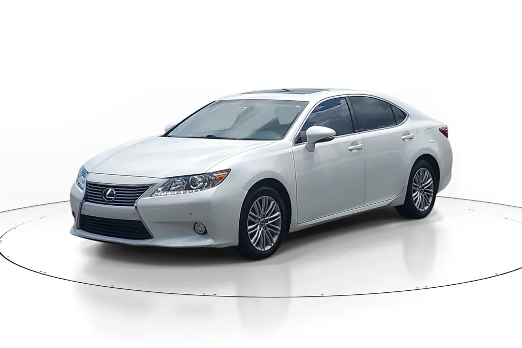2013 Lexus ES 350 photo 1