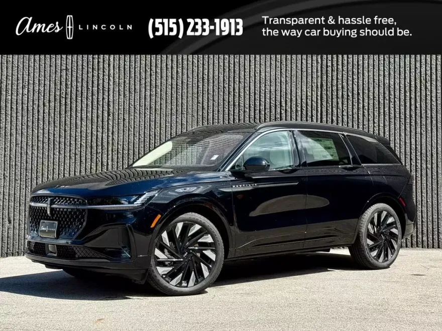 2025 Lincoln Nautilus Black Label photo 1