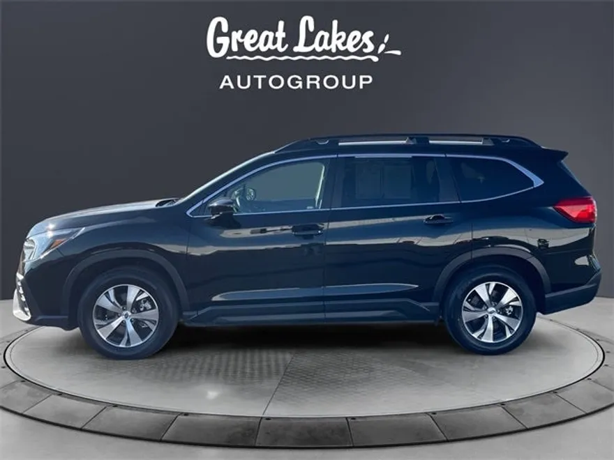 2025 Subaru Ascent Premium photo 1