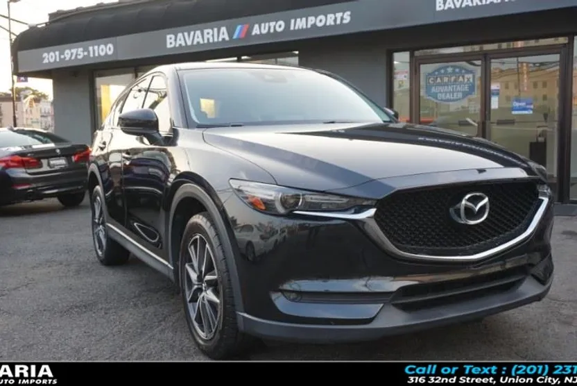 2017 Mazda CX-5 Grand Touring Select photo 1