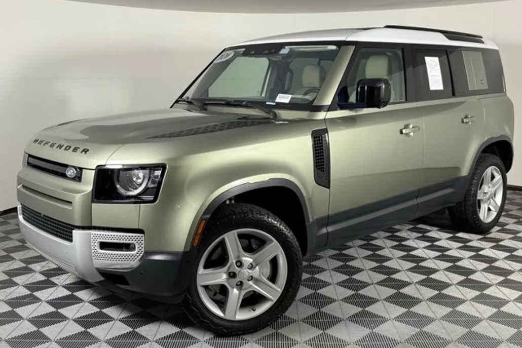 2020 Land Rover Defender 110 SE photo 1