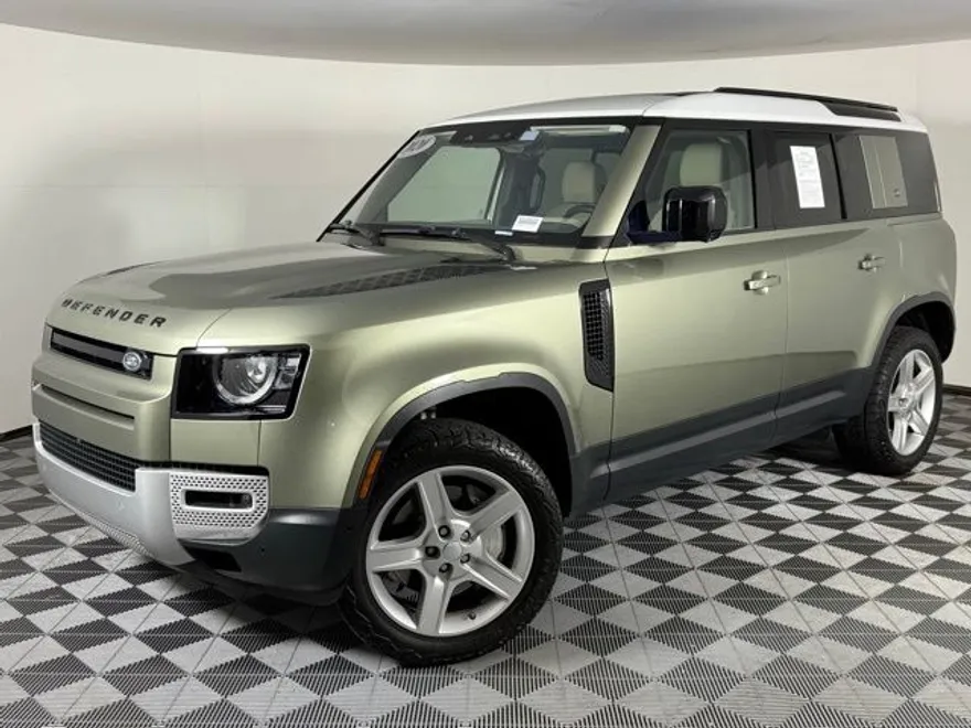 2020 Land Rover Defender 110 SE photo 1