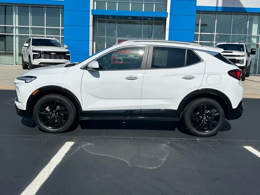 2024 Buick Encore GX Sport Touring photo 1