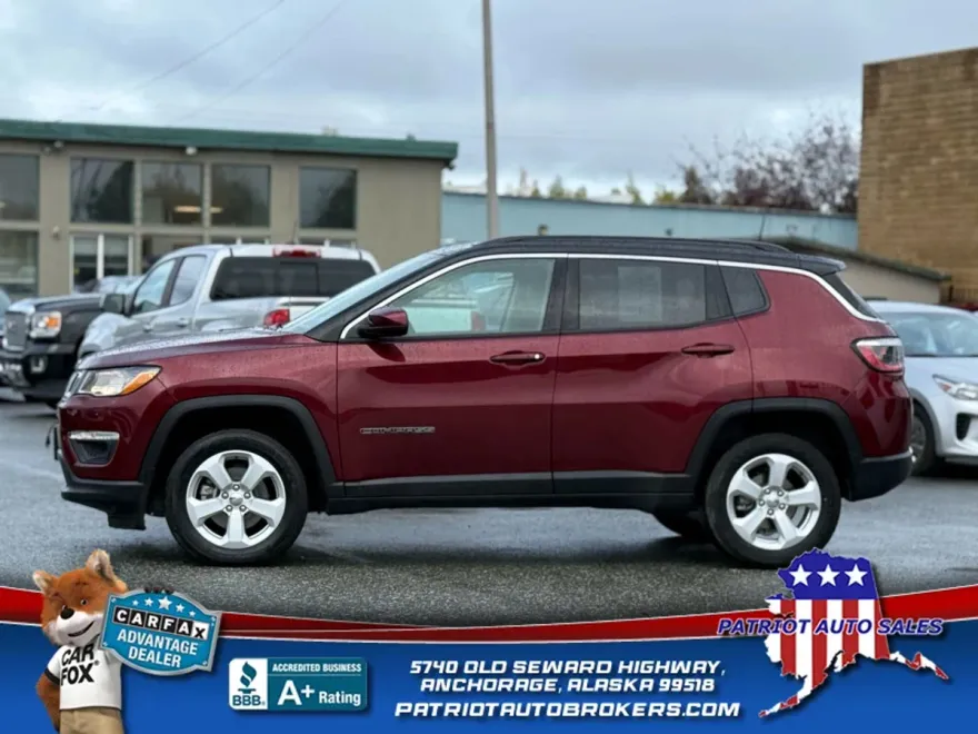 2020 Jeep Compass Latitude Sport photo 1
