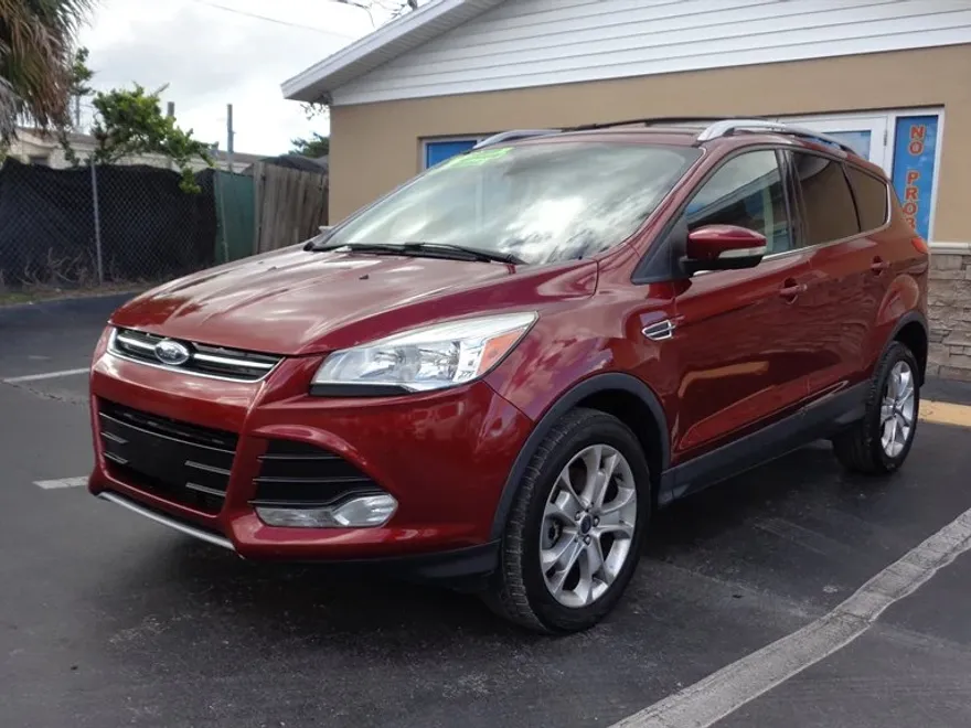 2016 Ford Escape Titanium photo 1