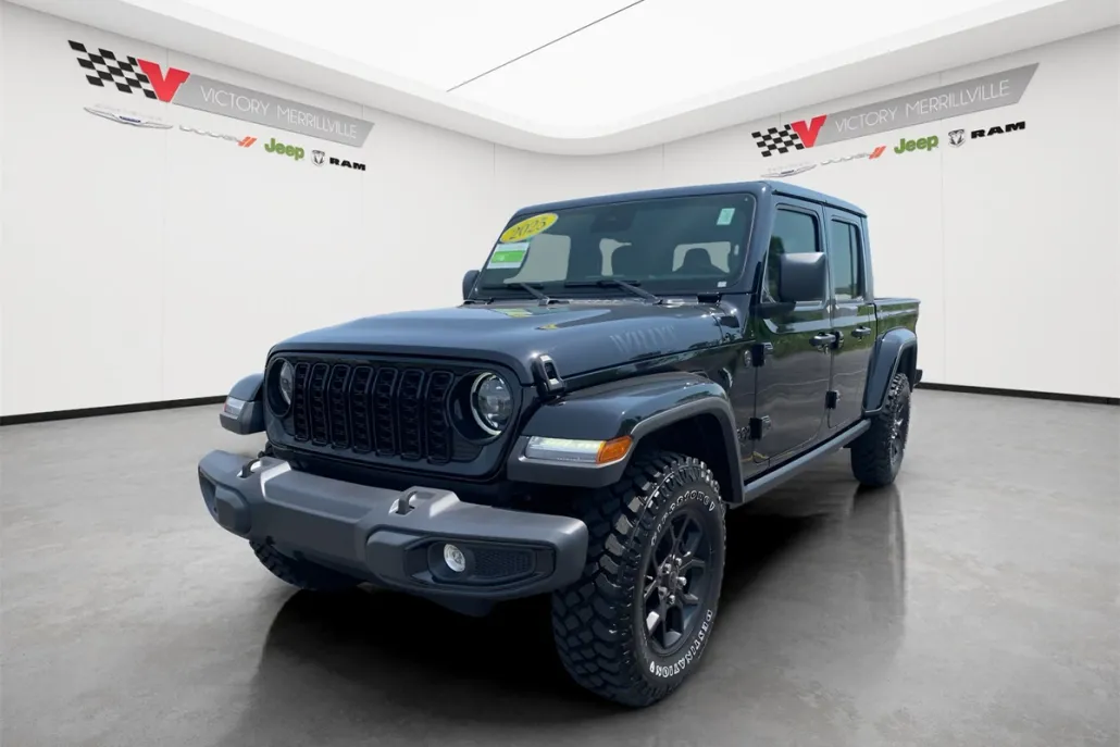 2025 Jeep Gladiator Willys photo 1