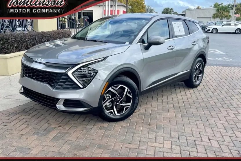 2025 Kia Sportage LX photo 1
