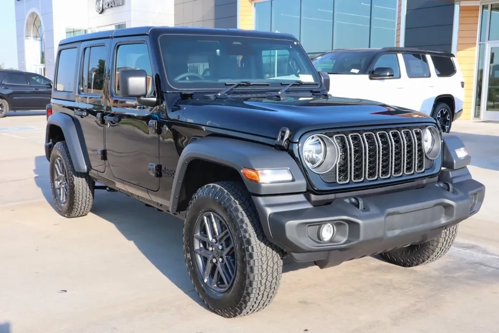 2025 Jeep Wrangler Sport RHD photo 1