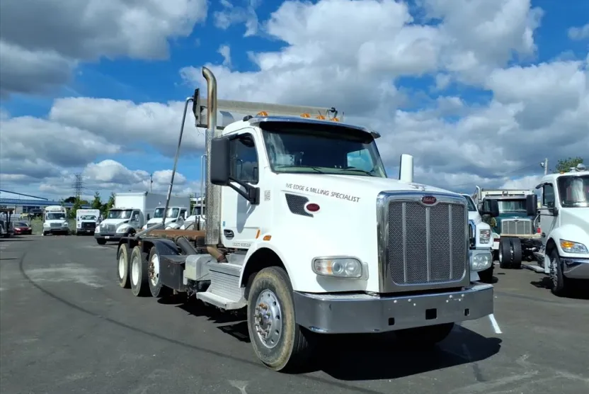 2019 Peterbilt 567 photo 1