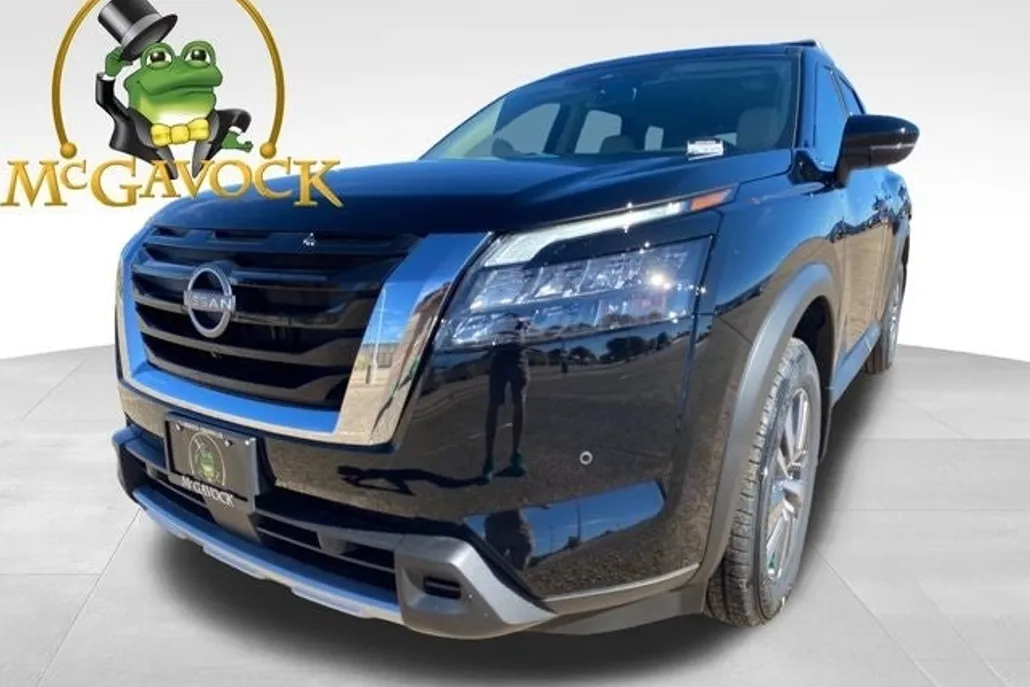2025 Nissan Pathfinder SL photo 1