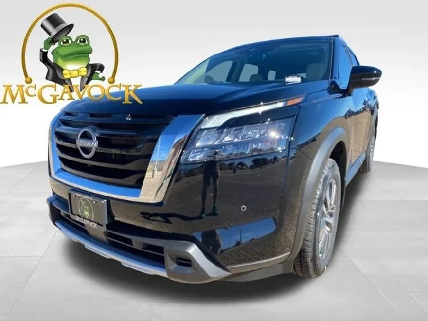 2025 Nissan Pathfinder SL photo 1