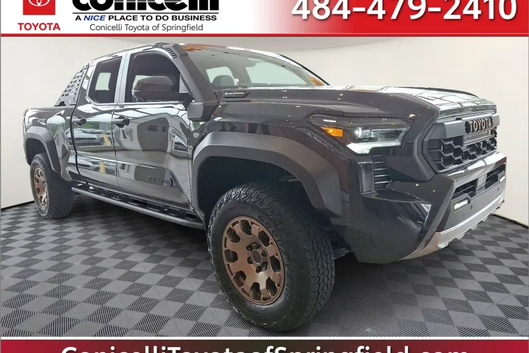 2024 Toyota Tacoma Trailhunter 4x4 photo 1