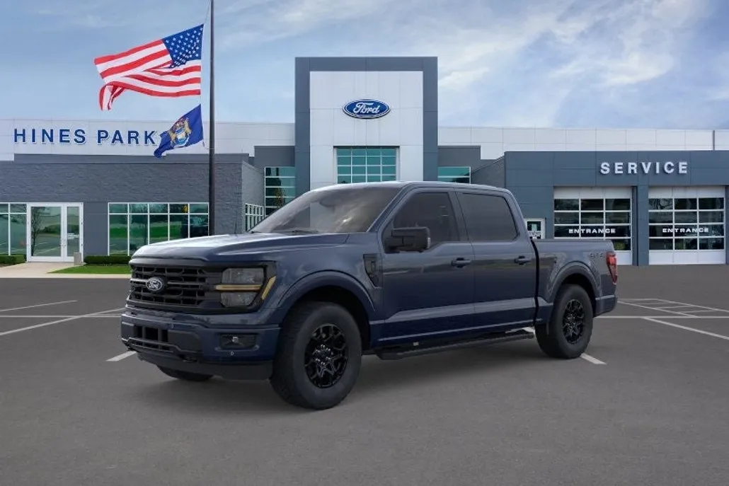 2025 Ford F-150 XLT photo 1