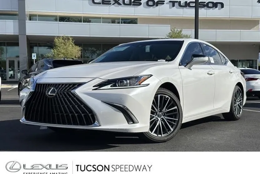 2025 Lexus ES 300h Luxury photo 17