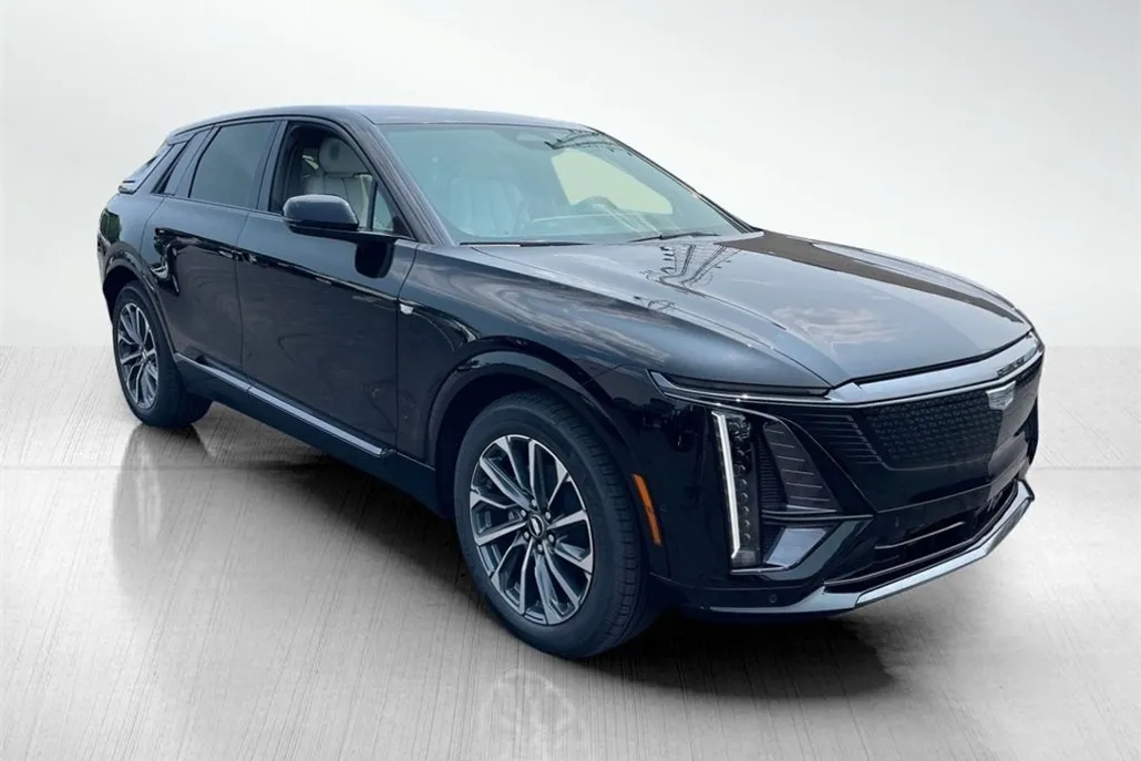 2025 Cadillac Lyriq Sport photo 1